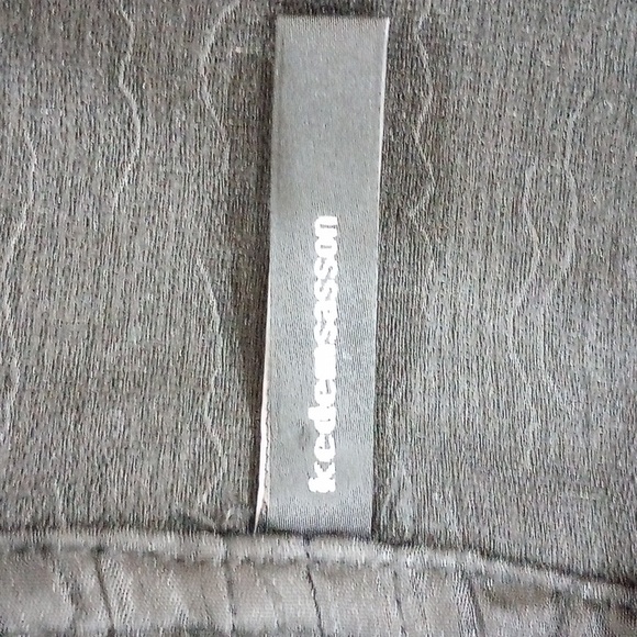 Kedem Sasson Black Scuptural Lightweight Crinkle Vest with pockets, OS - Picture 13 of 14